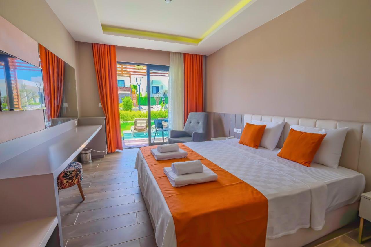 Feniks Hotel 3*