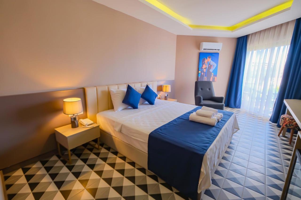 Feniks Otel