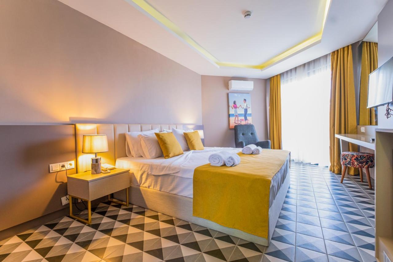 Otel Feniks 3*